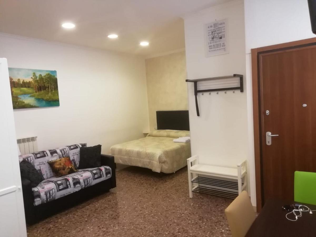 Apartment Urbino 33 روما المظهر الخارجي الصورة