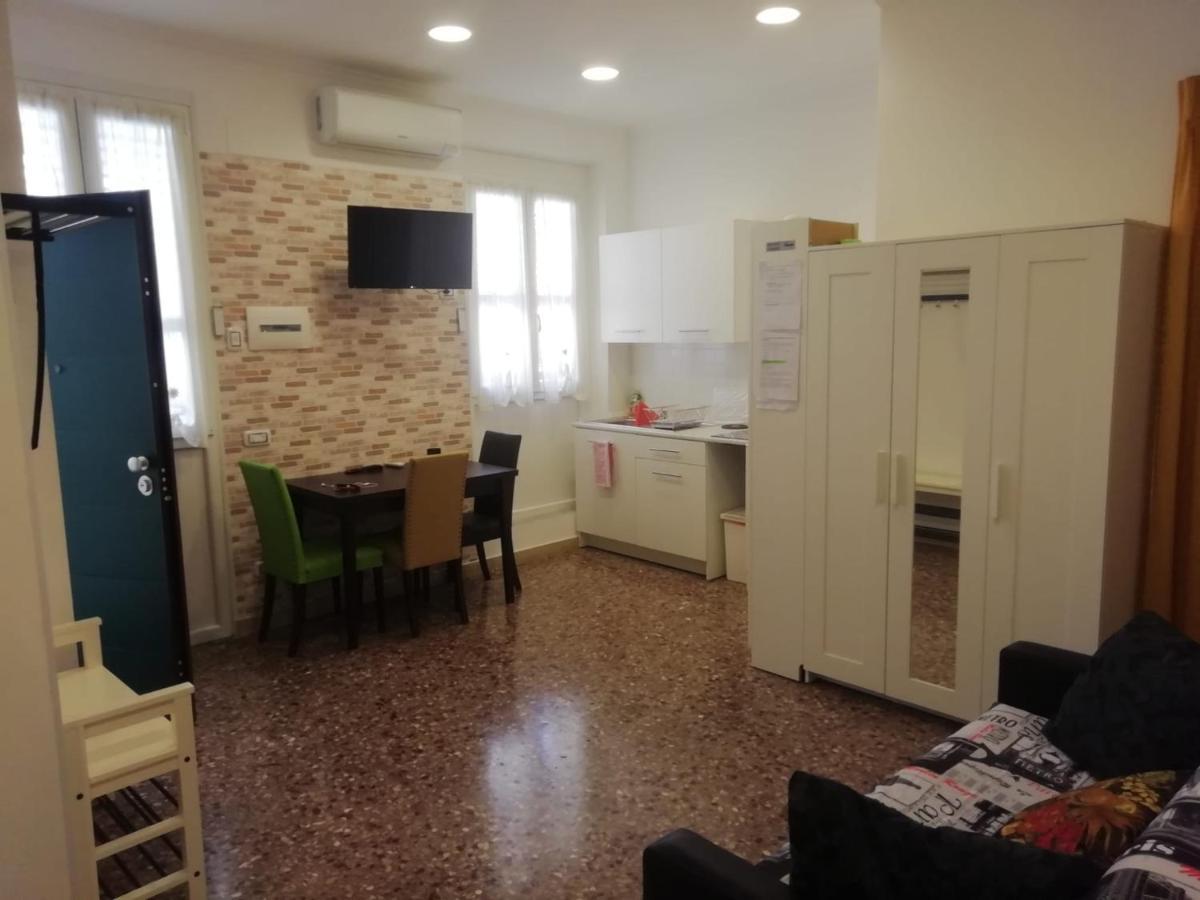 Apartment Urbino 33 روما المظهر الخارجي الصورة